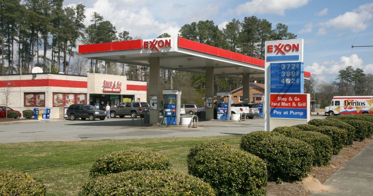 Exxon Mobil struggles with a $2.5 billion California offshore exit