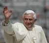 Pope wants clean banking to curb money laundering at the Vatican